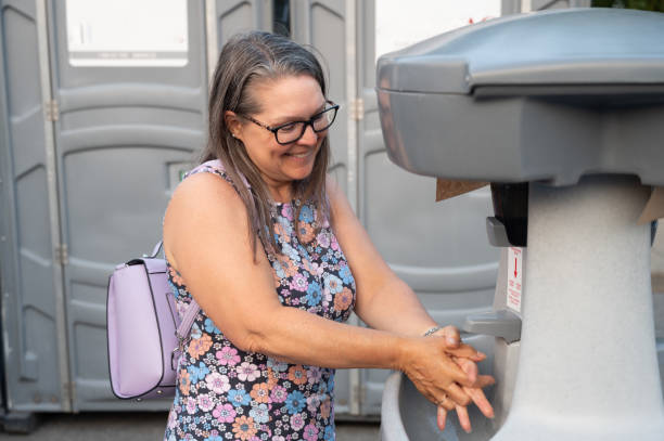Affordable portable toilet rental in Rushville, IL